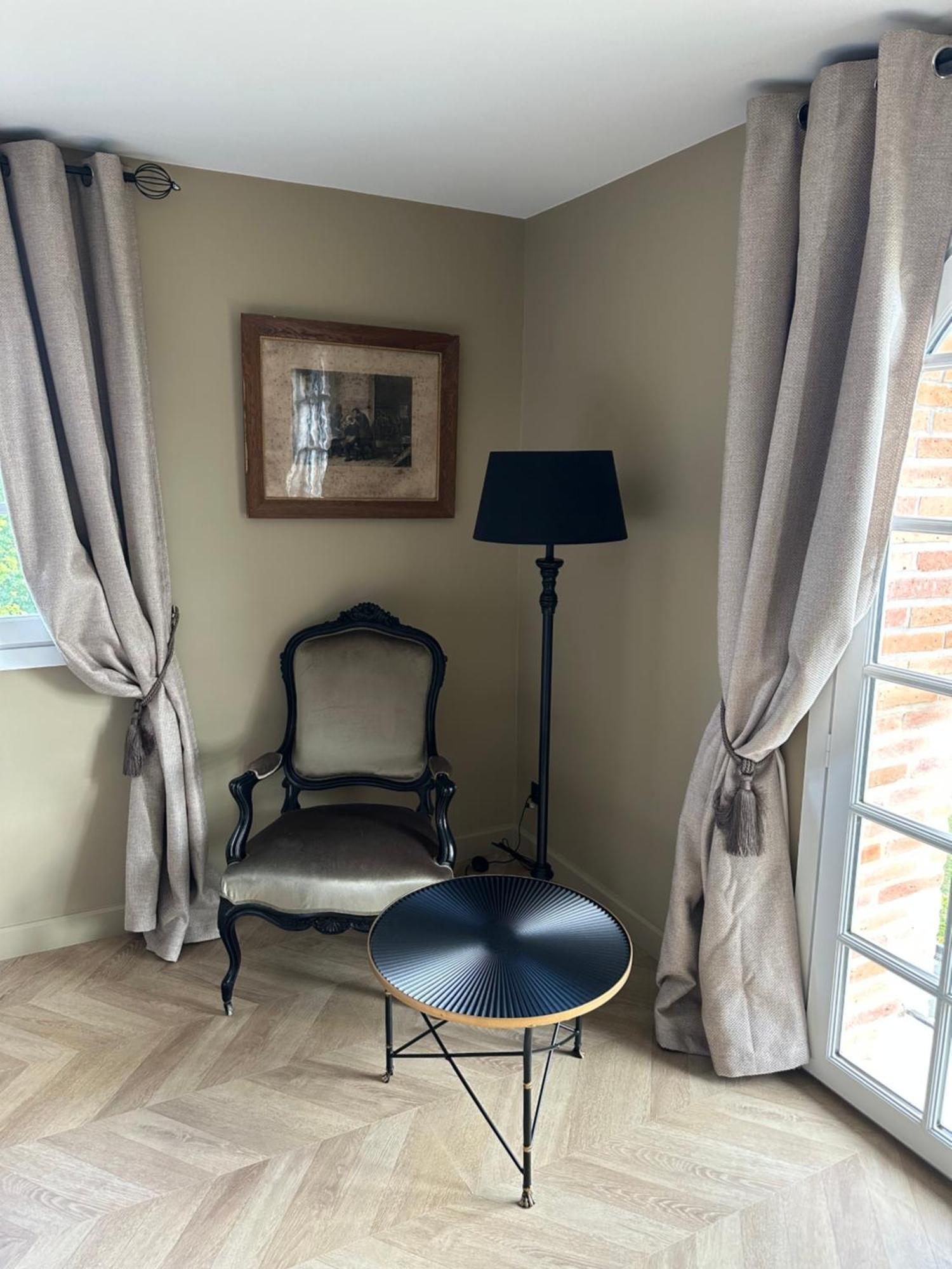 Castel Bois Marie, Maison D'Hotes Montauban Exterior photo Curtains in a home